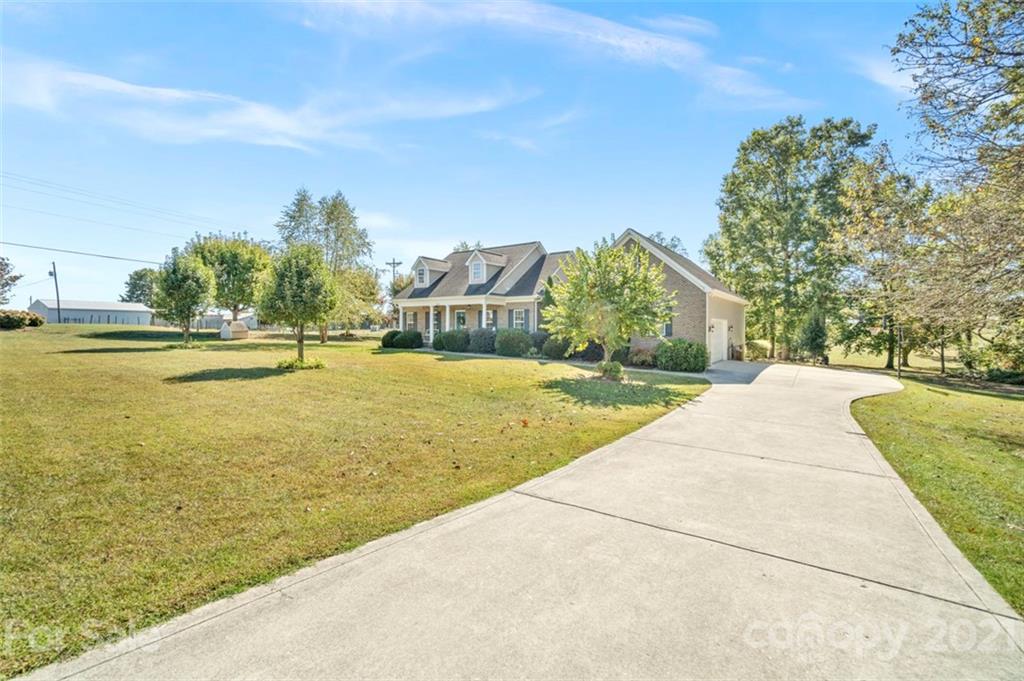 4023 Blair Road Maiden, NC 28650 - Photo 3 of 28 Gallery Image 3