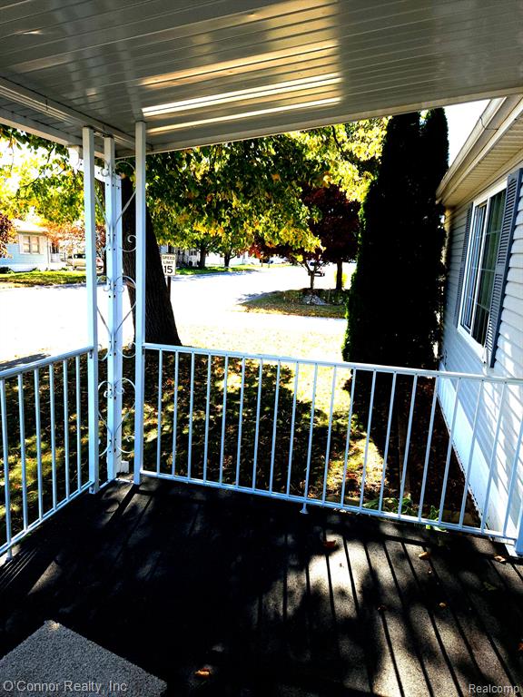 3333 Ravenswood Road, Unit 36 Marysville, MI 48040 - Photo 6 of 20 Gallery Image 6