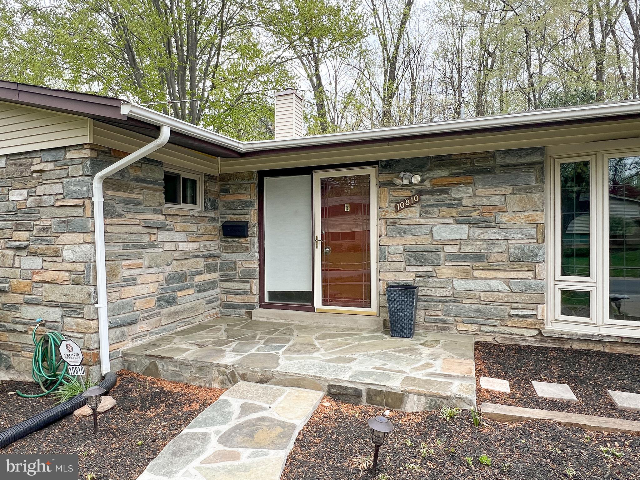 10810 Margate Road Silver Spring, MD 20901 - Photo 2 of 36 Front Porch