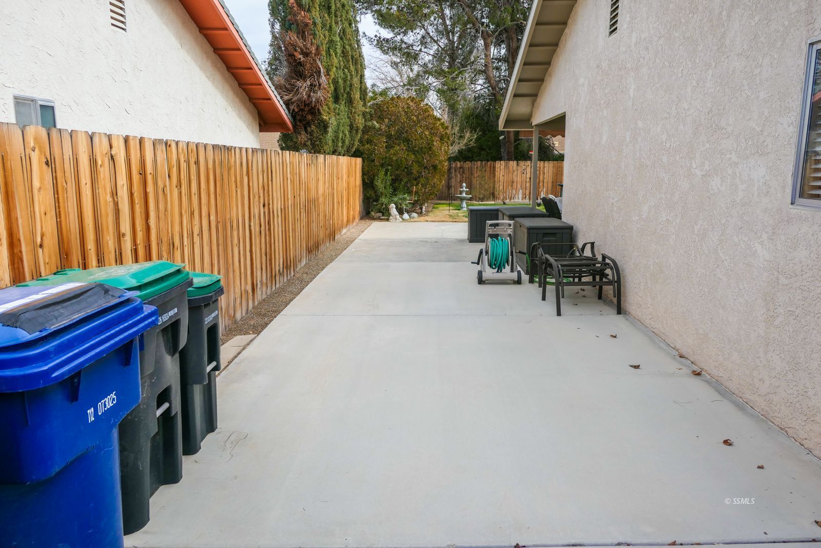 308 South Lilac Street Ridgecrest, CA 93555 - Photo 50 of 50 a view of deck and patio