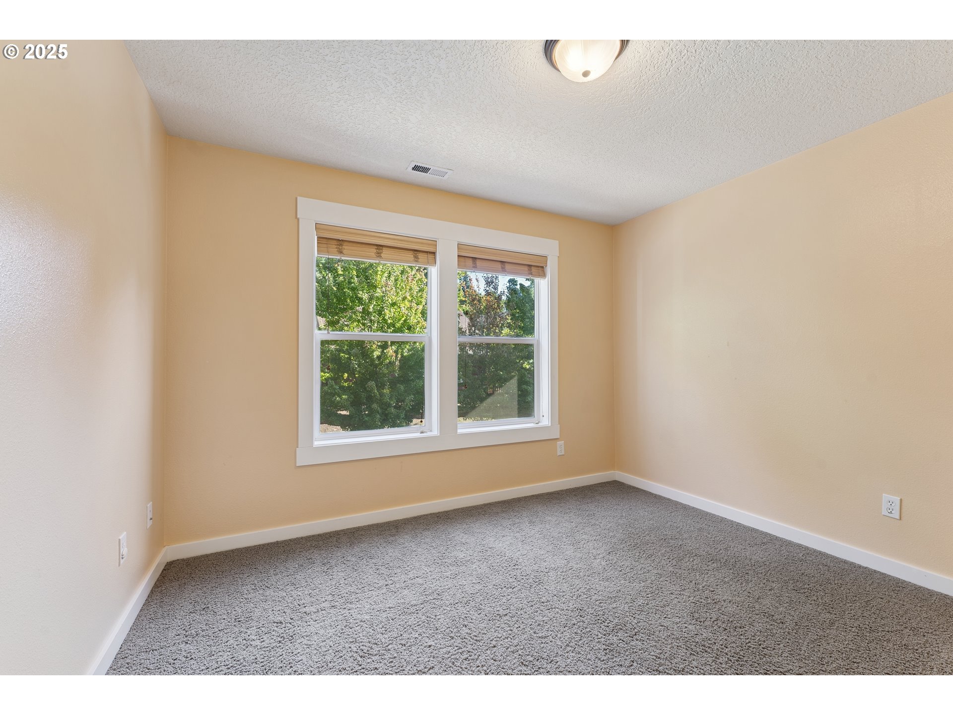 1267 Southeast Stapleton Loop Gresham, OR 97080 - Photo 33 of 48 Bedroom