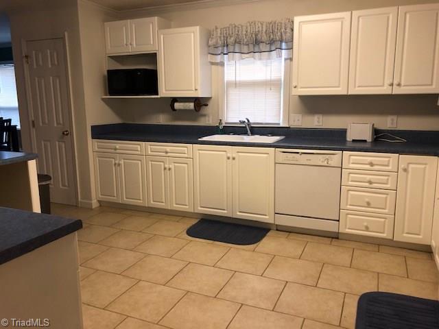 127 Meadowview Road Mocksville, NC 27028 - Photo 2 of 11 Gallery Image 2