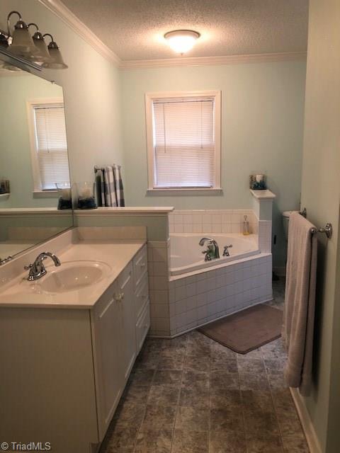 127 Meadowview Road Mocksville, NC 27028 - Photo 8 of 11 Gallery Image 8