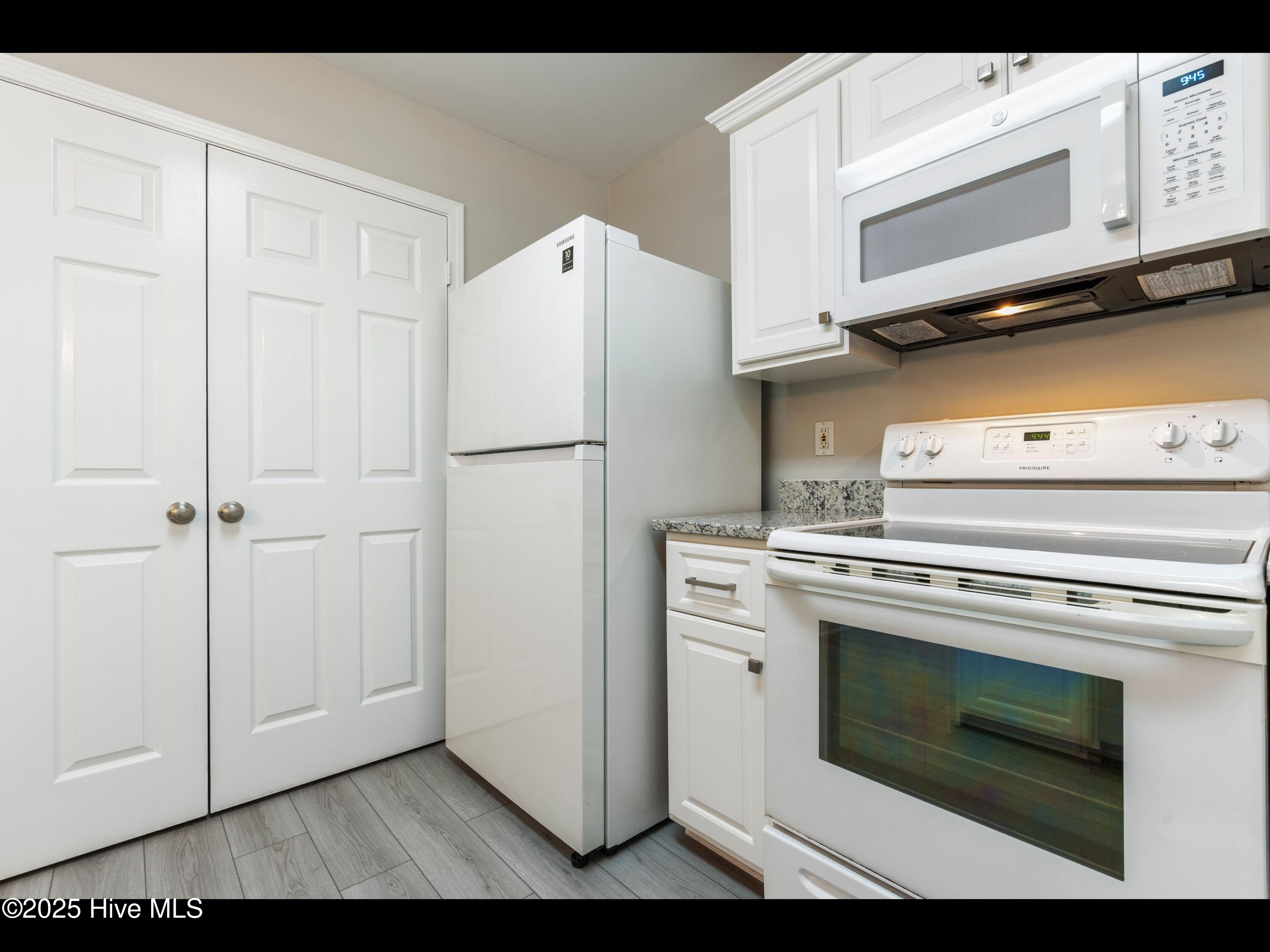 323 St Rosea Road Wilmington, NC 28405 - Photo 13 of 33 mls-DSC05329