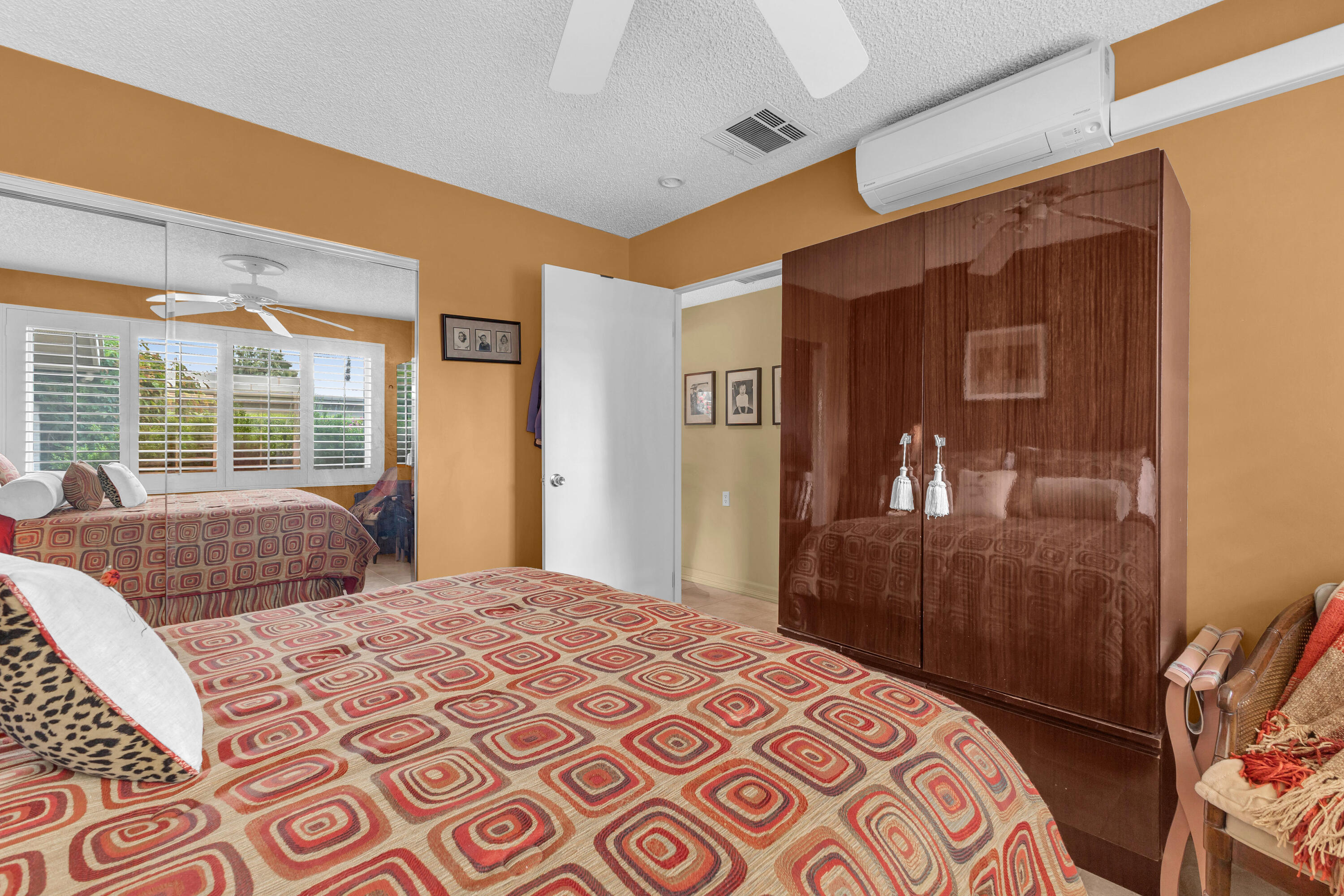 69850 Highway 111, Unit 56 Rancho Mirage, CA 92270 - Photo 19 of 46 Wall of closets