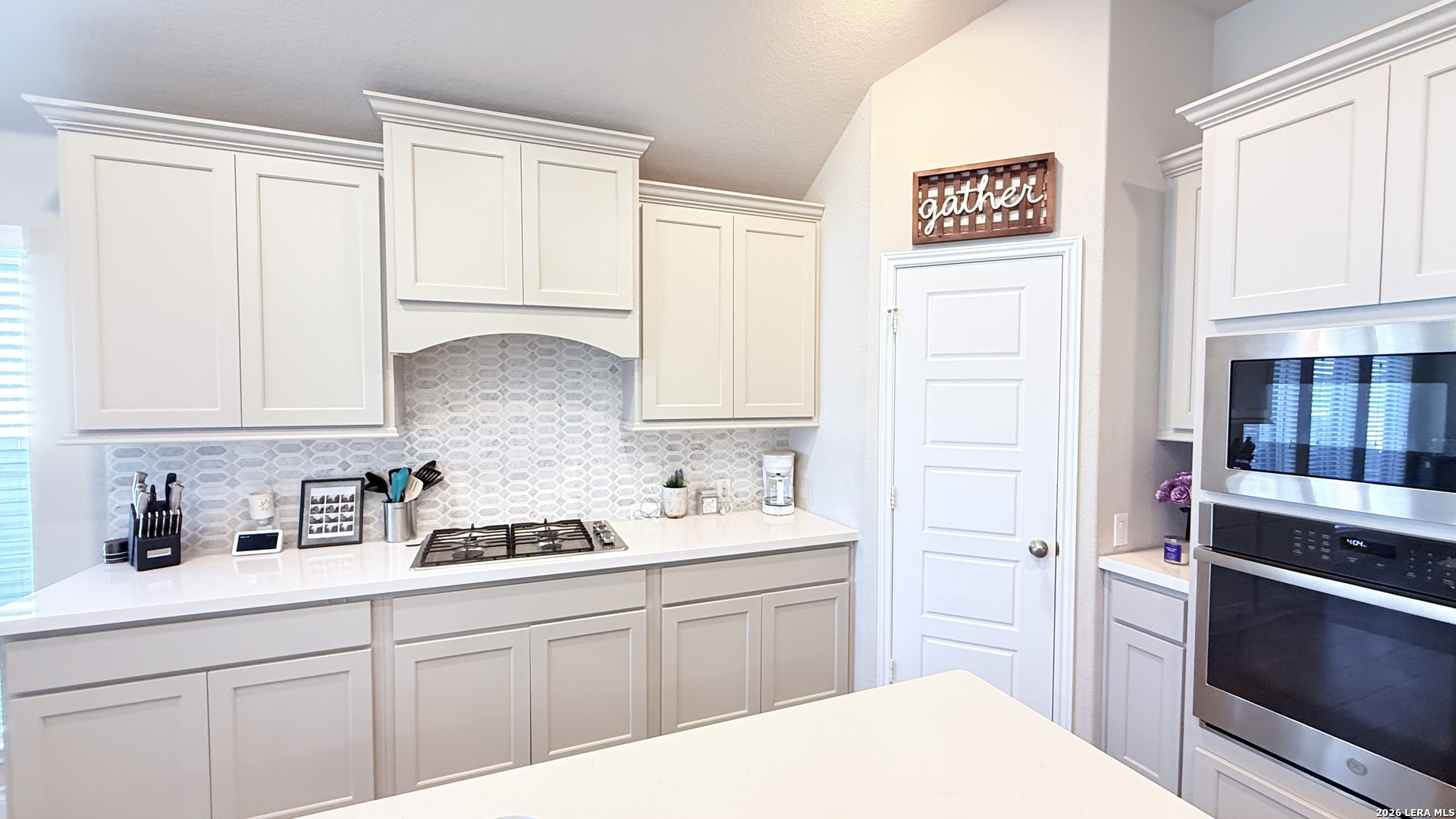 9767 Kremmen Place Boerne, TX 78006 - Photo 9 of 36