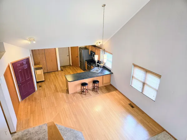 $275,000 | 130 South McGinty Street, Diamond, IL 60416