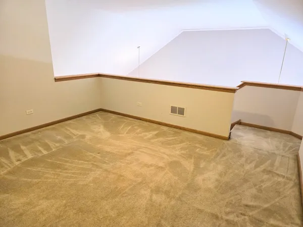 $275,000 | 130 South McGinty Street, Diamond, IL 60416