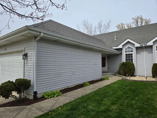 $275,000 | 130 South McGinty Street, Diamond, IL 60416