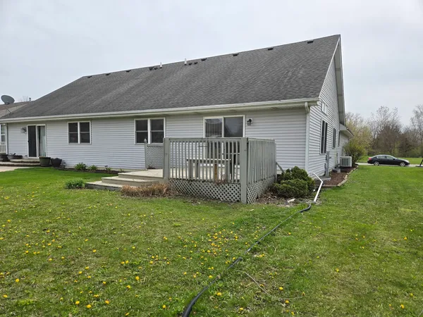 $275,000 | 130 South McGinty Street, Diamond, IL 60416