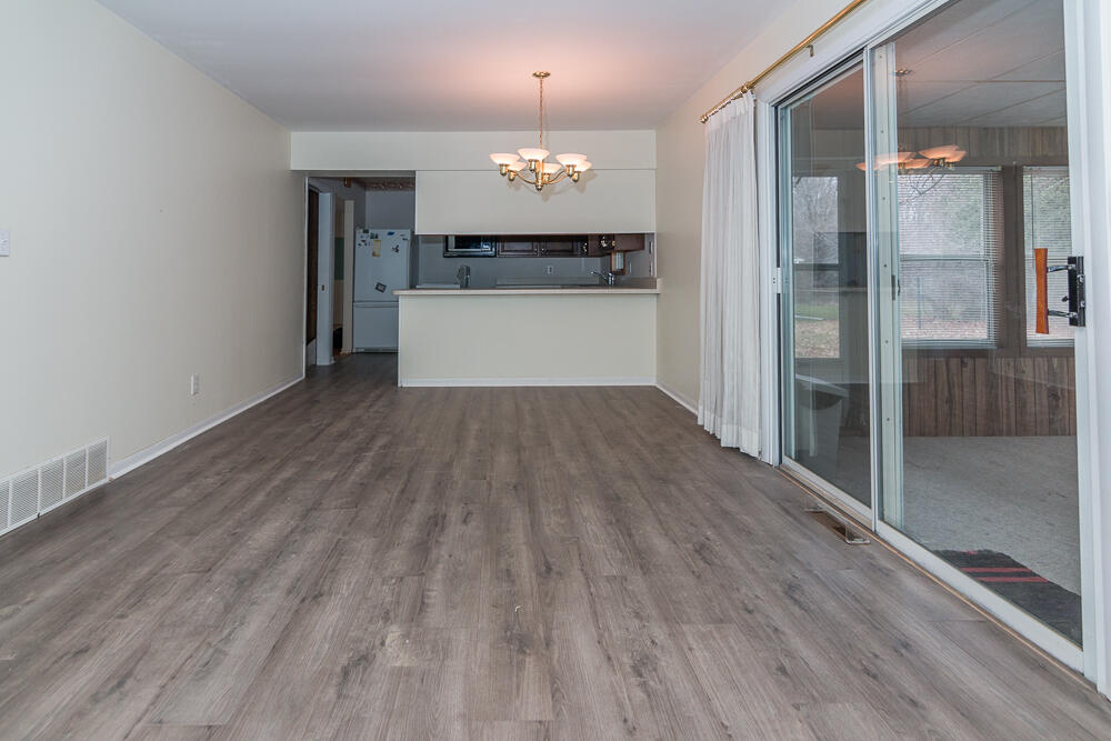 6206 Morgan Road Battle Creek, MI 49017 - Photo 10 of 27 Gallery Image 10