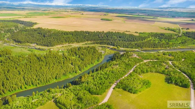 $225,000 | 1631 Royal Coachman Drive, Ashton, ID 83420