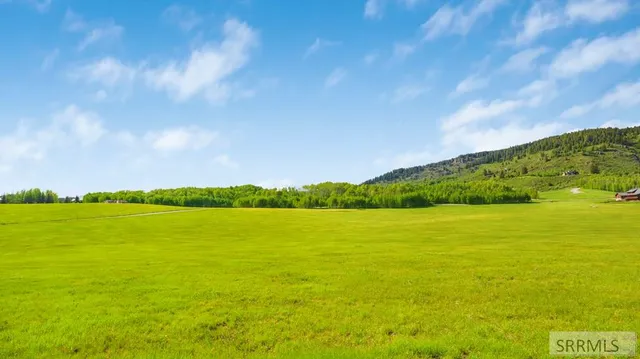 $225,000 | 1631 Royal Coachman Drive, Ashton, ID 83420