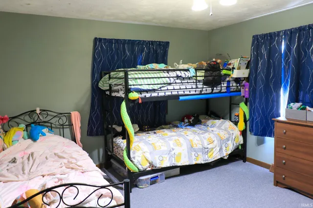 $610,000 | 4627 South 50 East, Huntingburg, IN 47542