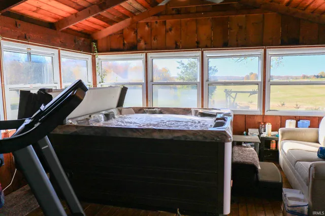 $610,000 | 4627 South 50 East, Huntingburg, IN 47542