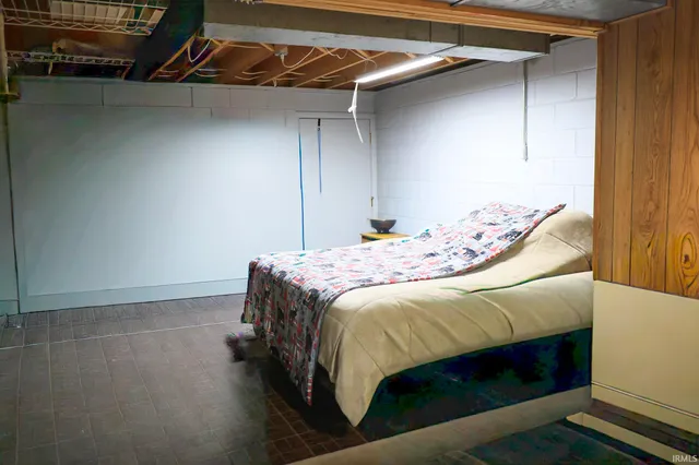 $610,000 | 4627 South 50 East, Huntingburg, IN 47542