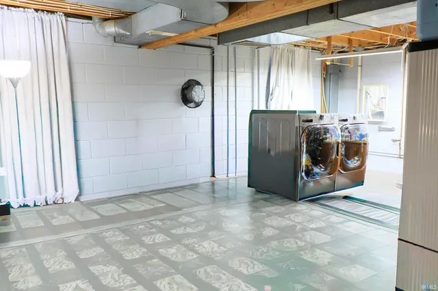 $610,000 | 4627 South 50 East, Huntingburg, IN 47542