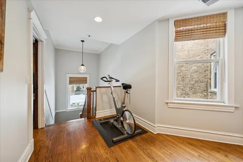 $1,200,000 | 3821 North Hamlin Avenue, Chicago, IL 60618