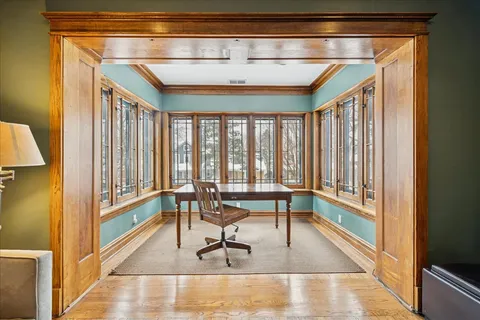 $1,200,000 | 3821 North Hamlin Avenue, Chicago, IL 60618