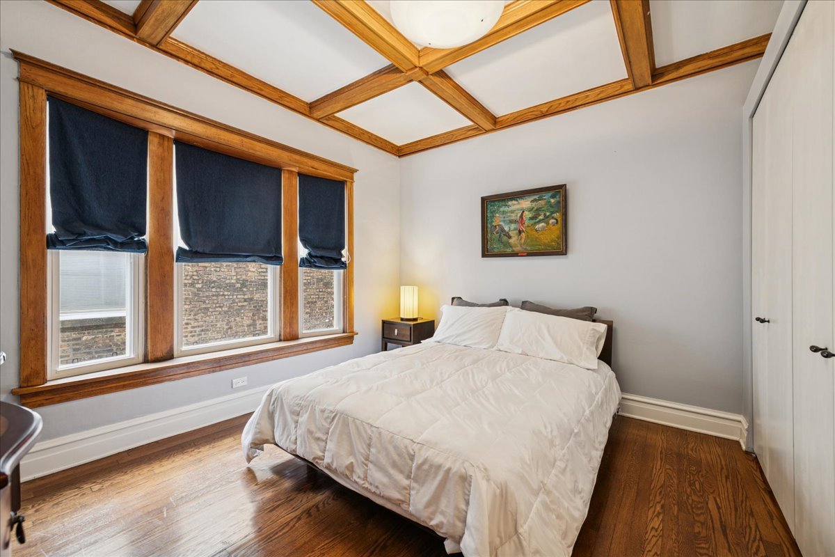 3821 North Hamlin Avenue Chicago, IL 60618 - Photo 31 of 41