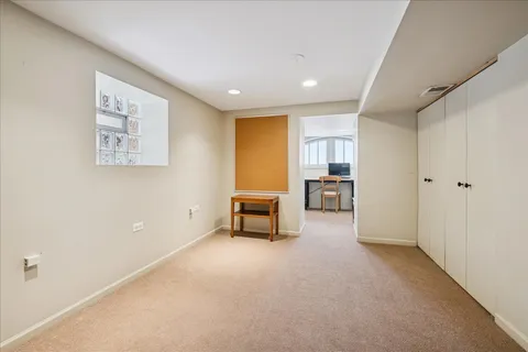 $1,200,000 | 3821 North Hamlin Avenue, Chicago, IL 60618