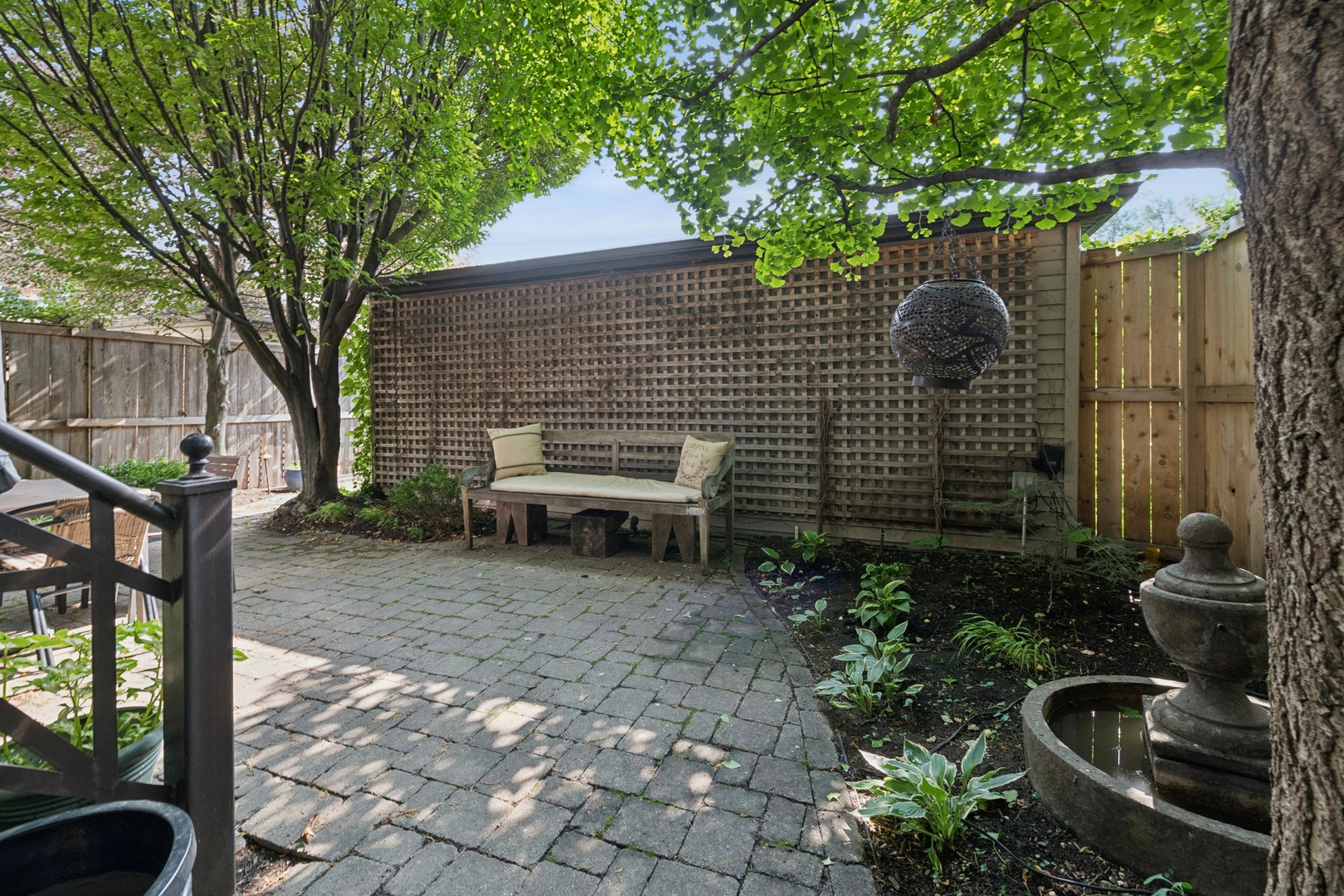 3821 North Hamlin Avenue Chicago, IL 60618 - Photo 39 of 41