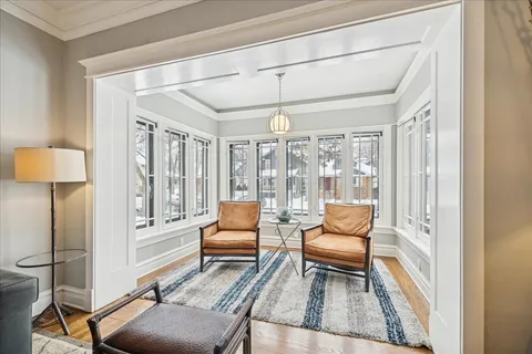 $1,200,000 | 3821 North Hamlin Avenue, Chicago, IL 60618