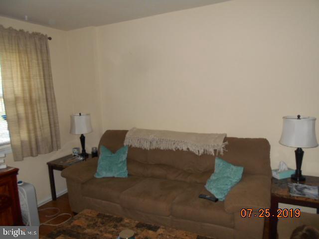 12456 Knights Road Philadelphia, PA 19154 - Photo 4 of 20 Gallery Image 4