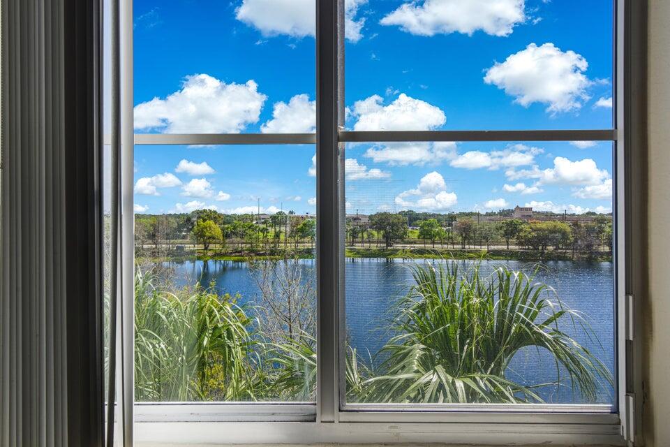 1660 Renaissance Commons Boulevard, Unit 2407 Boynton Beach, FL 33426 - Photo 10 of 31 20240318155049196632000000-o