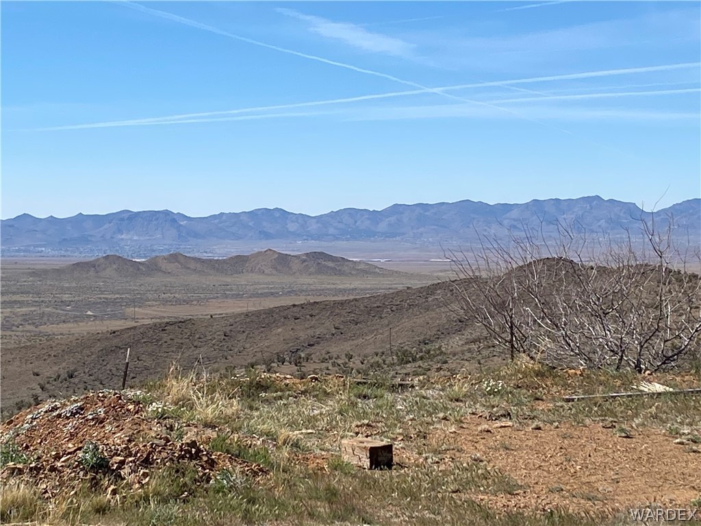 9095 Elliott Ridge Road Kingman, AZ 86401 - Photo 48 of 54 a view of a mountain