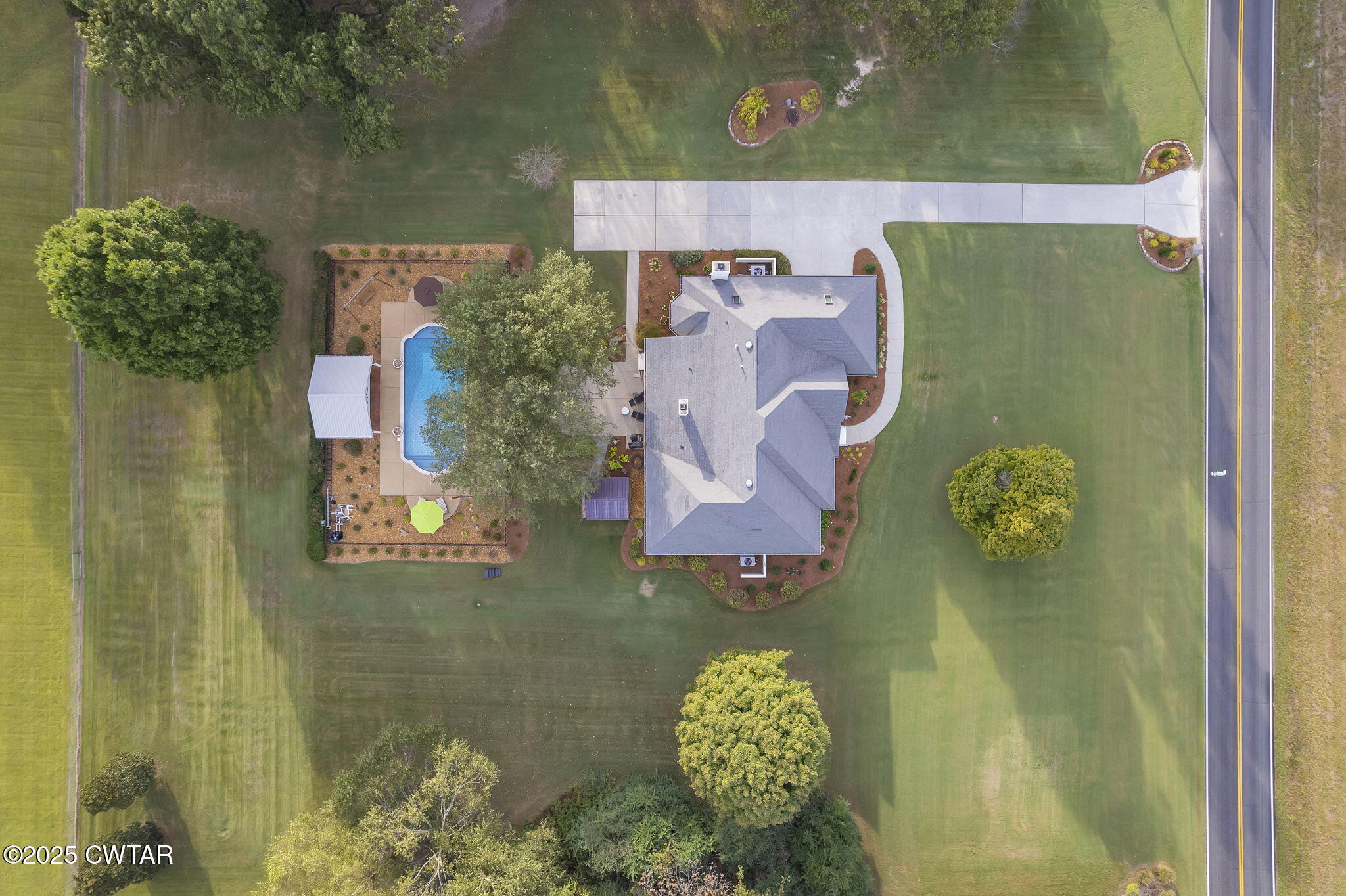119 Bascom Road Jackson, TN 38305 - Photo 49 of 49 with aerial view of a house