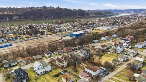 $150,000 | 1054-1056 Cleveland Avenue, Brackenridge, PA 15014