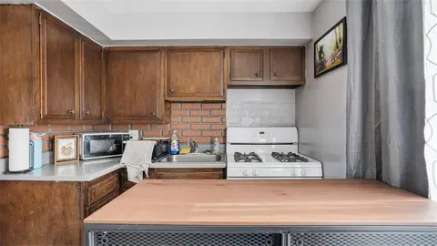 $150,000 | 1054-1056 Cleveland Avenue, Brackenridge, PA 15014