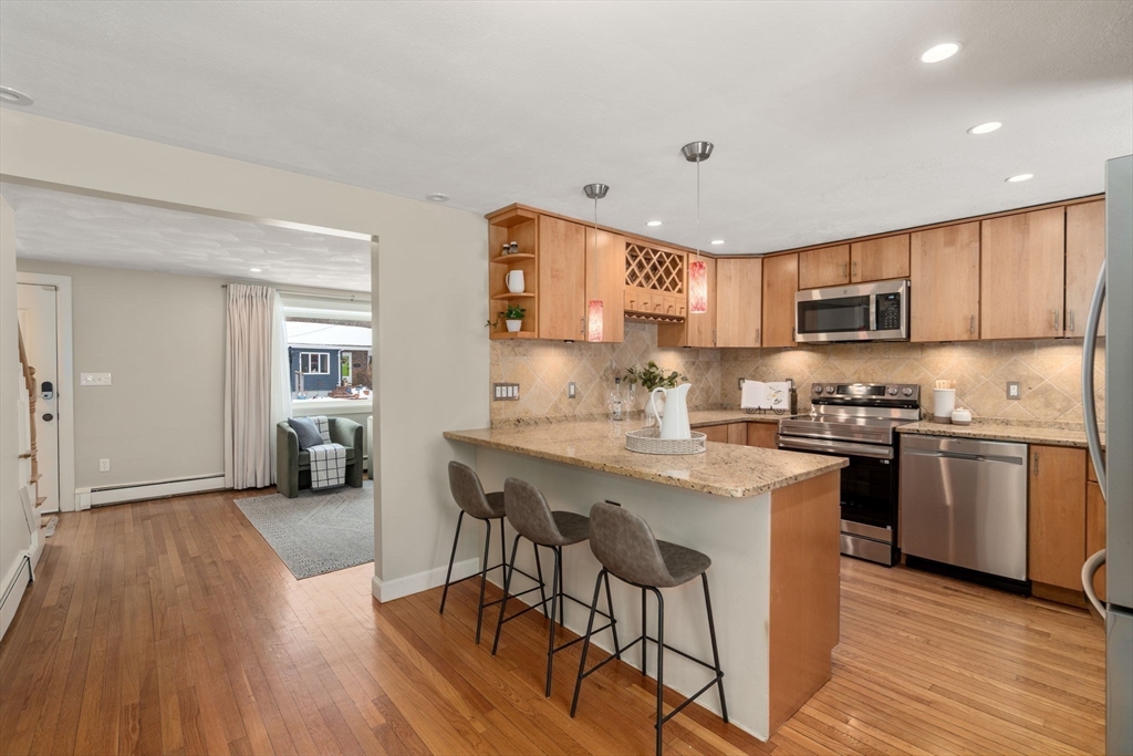 25 Shadow Road Melrose, MA 02176 - Photo 12 of 42