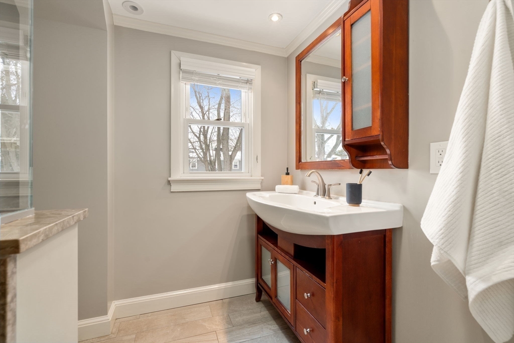 25 Shadow Road Melrose, MA 02176 - Photo 25 of 42