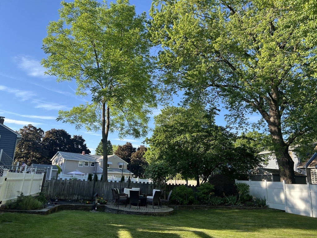 25 Shadow Road Melrose, MA 02176 - Photo 35 of 42