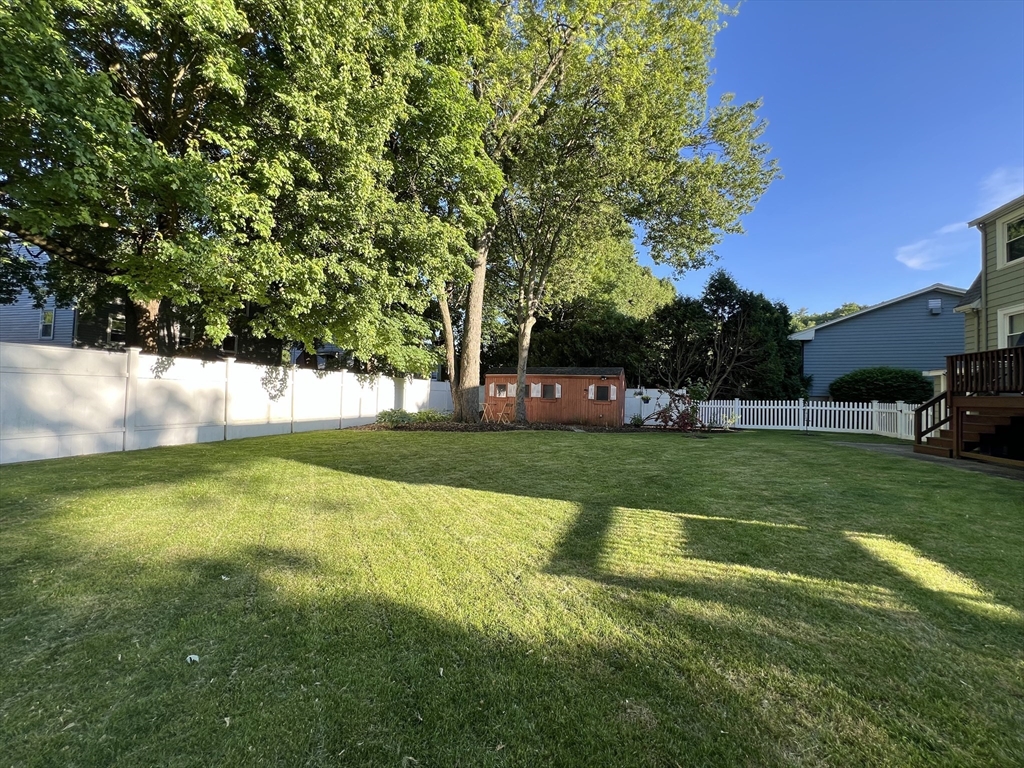 25 Shadow Road Melrose, MA 02176 - Photo 36 of 42