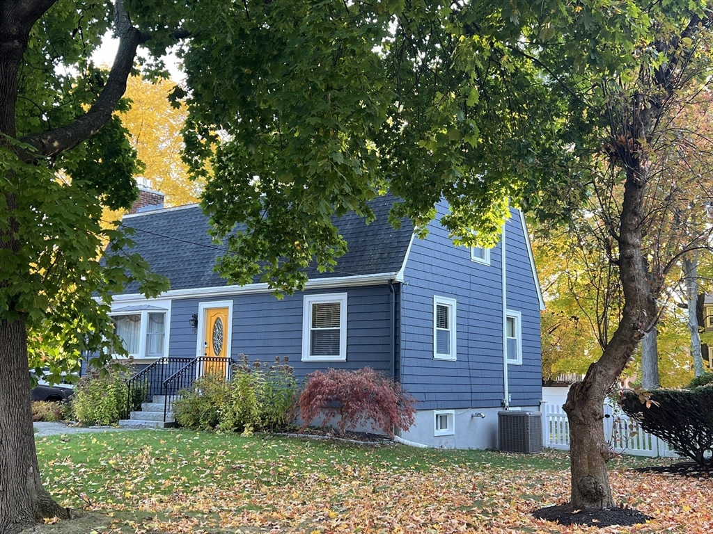 25 Shadow Road Melrose, MA 02176 - Photo 40 of 42