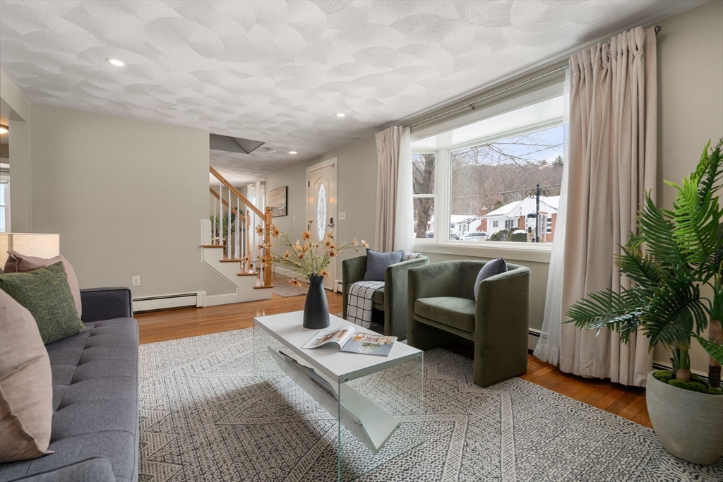 25 Shadow Road Melrose, MA 02176 - Photo 7 of 42