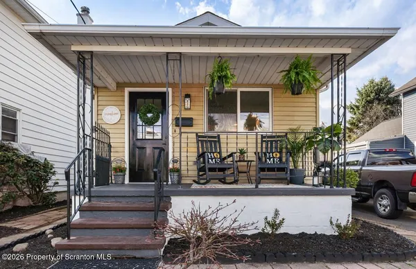 $223,500 | 817 Lincoln Street, Dickson City, PA 18519