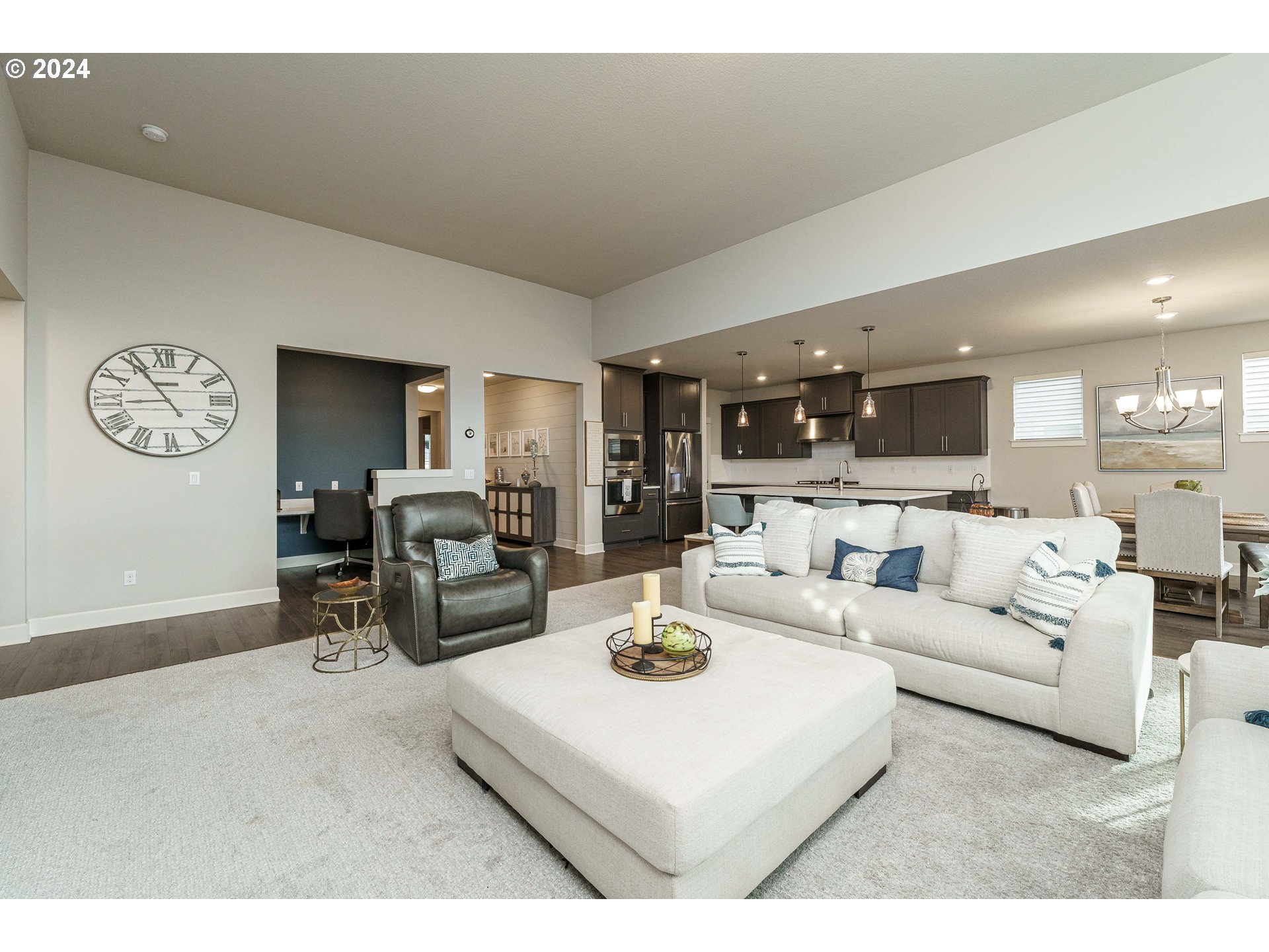 1839 South 47th Place Ridgefield, WA 98642 - Photo 17 of 40 a living room with furniture and a table