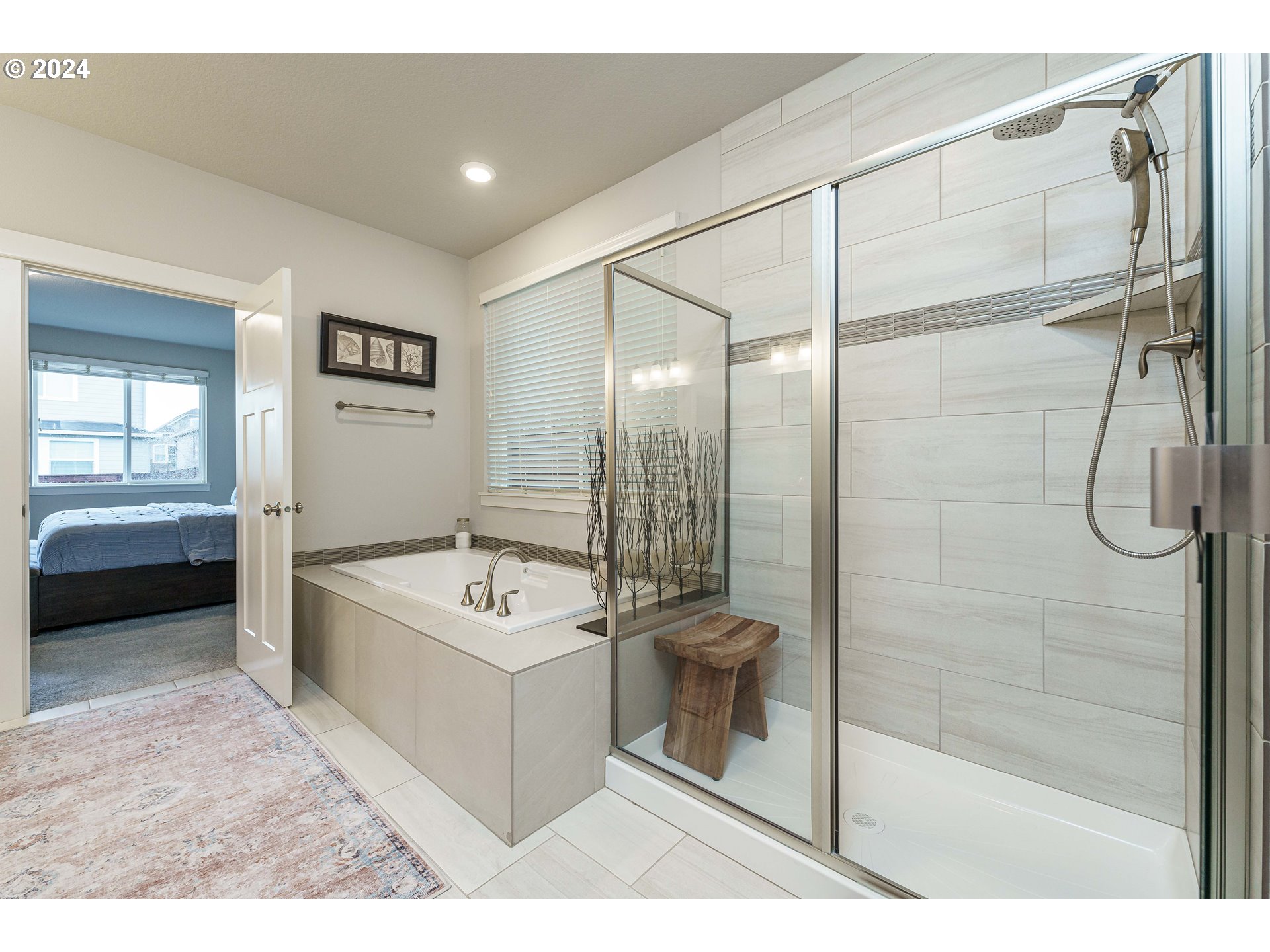 1839 South 47th Place Ridgefield, WA 98642 - Photo 30 of 40 a bathroom with a sink a toilet and shower