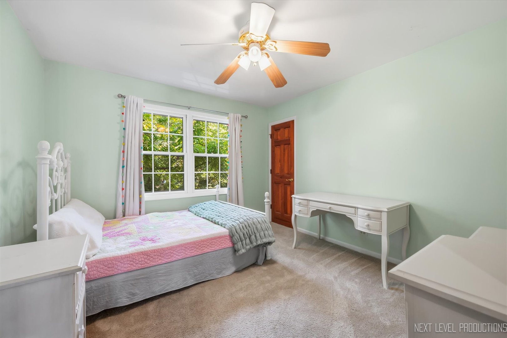 1002 Stonehedge Road St. Charles, IL 60174 - Photo 22 of 36