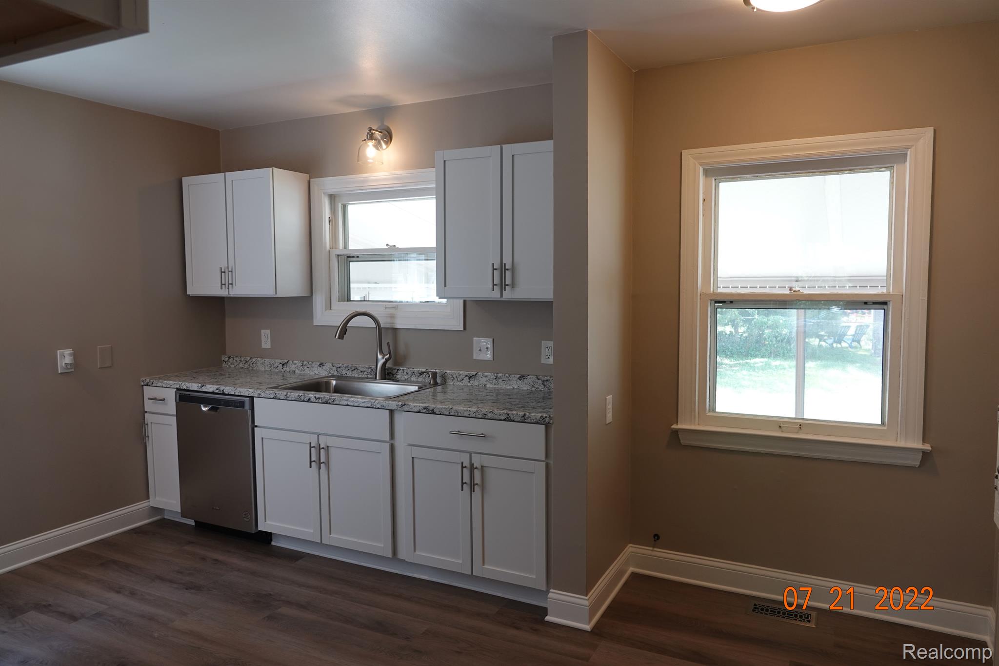 14965 Greenview Road Detroit, MI 48223 - Photo 12 of 23 Gallery Image 12