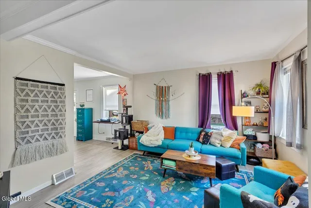 $250,000 | 212 East Main Street, Johnstown, NY 12095