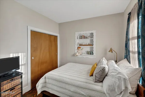 $250,000 | 212 East Main Street, Johnstown, NY 12095