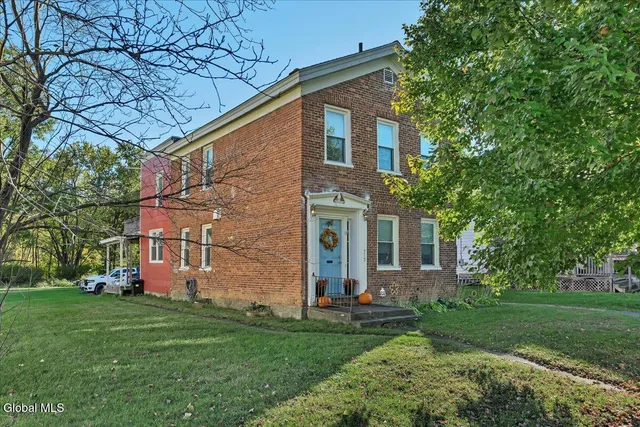 $250,000 | 212 East Main Street, Johnstown, NY 12095