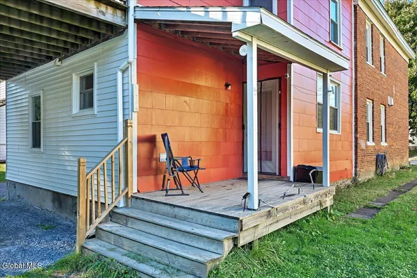 $250,000 | 212 East Main Street, Johnstown, NY 12095