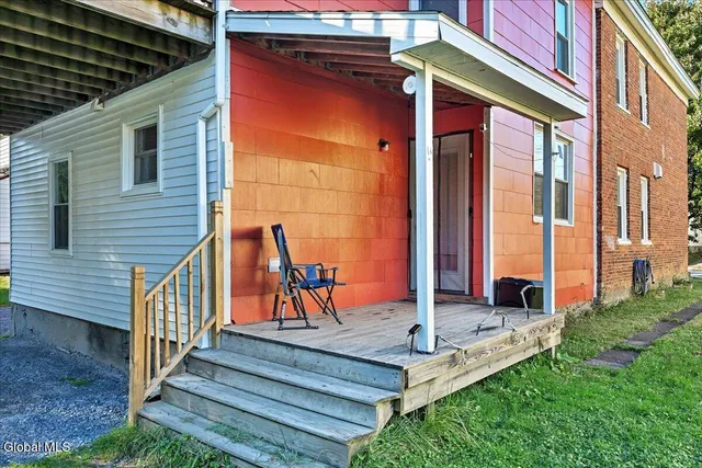 $250,000 | 212 East Main Street, Johnstown, NY 12095