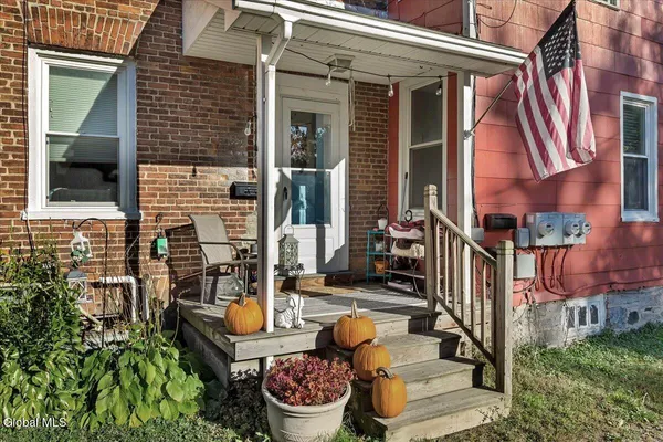 $250,000 | 212 East Main Street, Johnstown, NY 12095